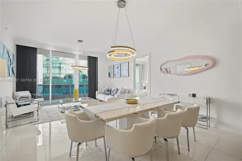 200 Biscayne Boulevard Way Miami FL 33131