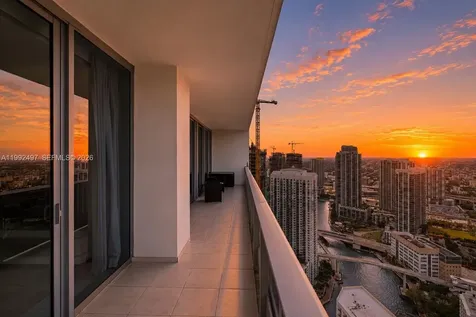 200 Biscayne Boulevard Way Miami FL 33131