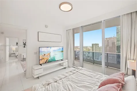 200 Biscayne Boulevard Way Miami FL 33131