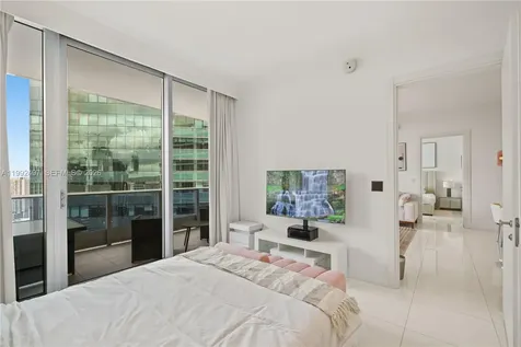 200 Biscayne Boulevard Way Miami FL 33131