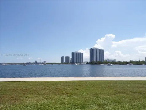 2920 Point East Drive Aventura FL 33160