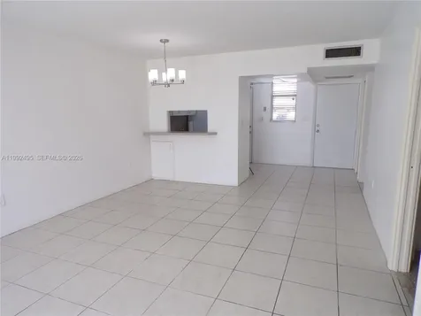 2920 Point East Drive Aventura FL 33160