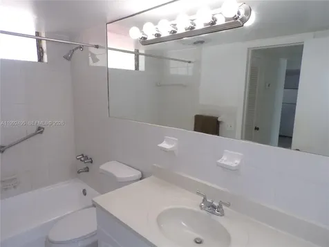 2920 Point East Drive Aventura FL 33160