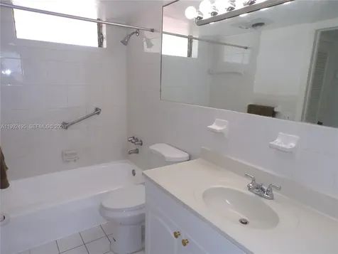 2920 Point East Drive Aventura FL 33160