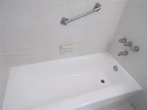 2920 Point East Drive Aventura FL 33160