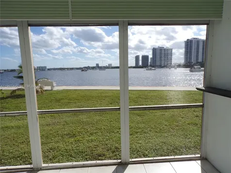 2920 Point East Drive Aventura FL 33160