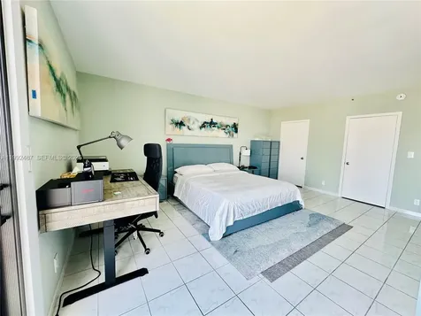 19667 Turnberry Way Aventura FL 33180