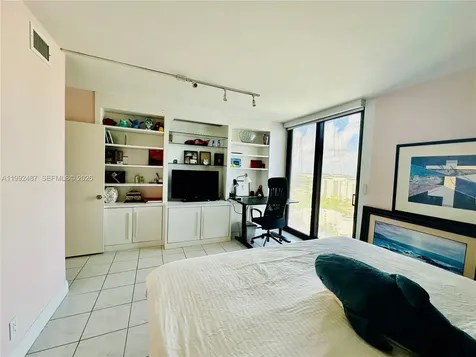 19667 Turnberry Way Aventura FL 33180