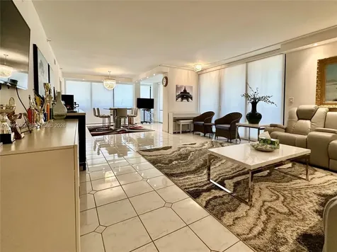 19667 Turnberry Way Aventura FL 33180