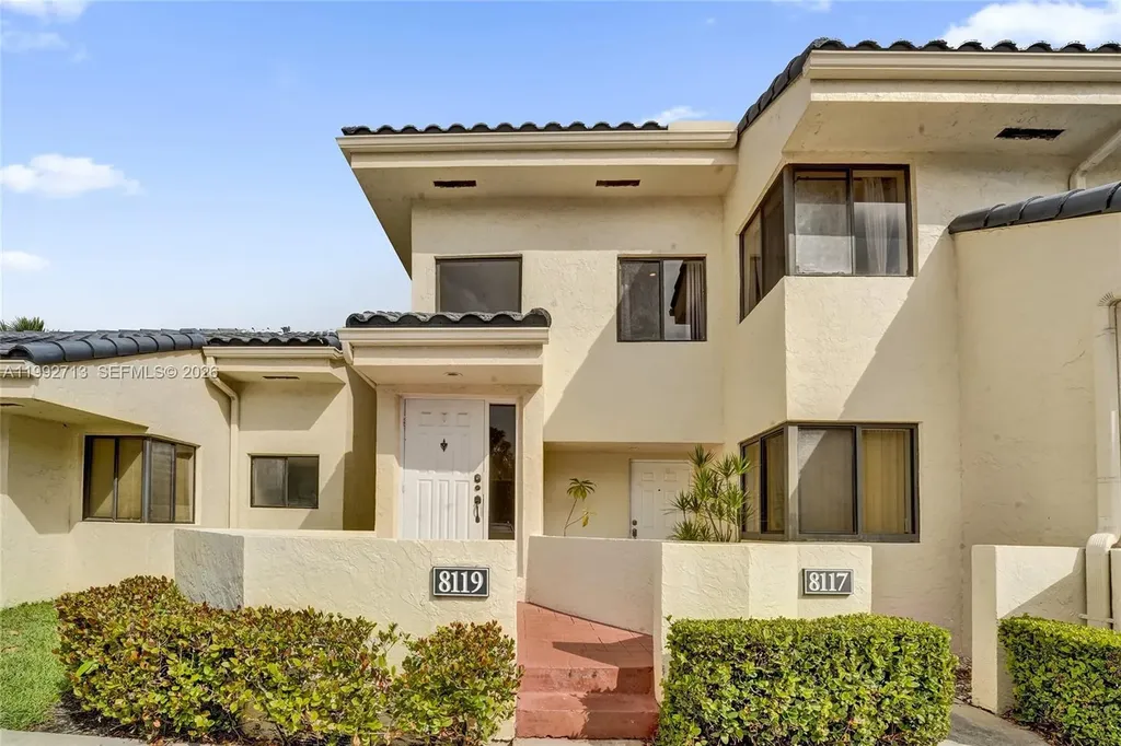 8119 NW 17th Manor Plantation FL 33322