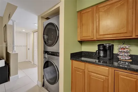 8119 NW 17th Manor Plantation FL 33322