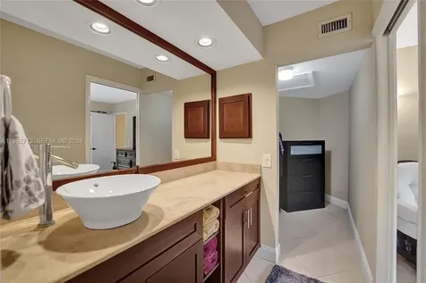 8119 NW 17th Manor Plantation FL 33322