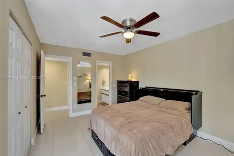 8119 NW 17th Manor Plantation FL 33322