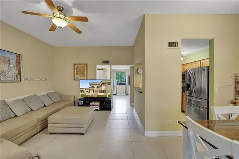 8119 NW 17th Manor Plantation FL 33322