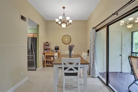 8119 NW 17th Manor Plantation FL 33322