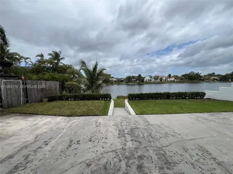 15511 SW 59th Street Miami FL 33193