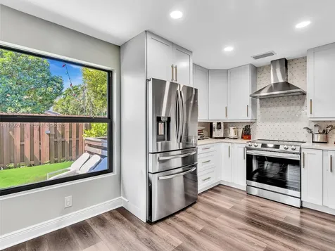 2083 Augusta Weston FL 33326