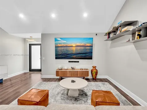 2083 Augusta Weston FL 33326