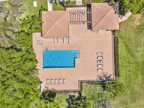 2083 Augusta Weston FL 33326