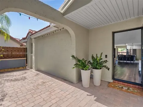 2083 Augusta Weston FL 33326