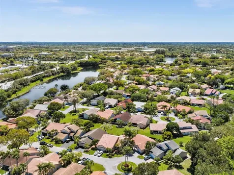 2083 Augusta Weston FL 33326