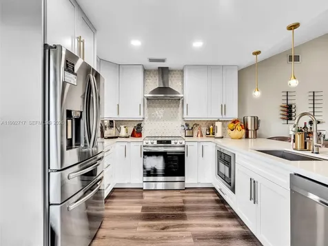 2083 Augusta Weston FL 33326