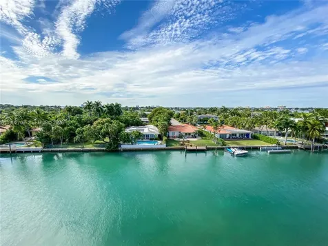 9800 W Bay Harbor Drive Bay Harbor Islands FL 33154