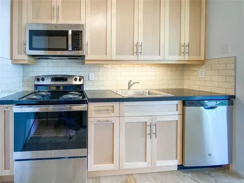 9800 W Bay Harbor Drive Bay Harbor Islands FL 33154