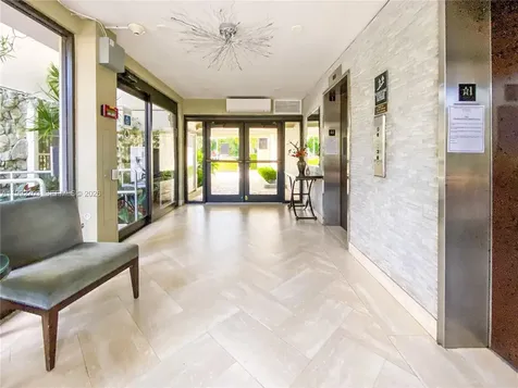 9800 W Bay Harbor Drive Bay Harbor Islands FL 33154