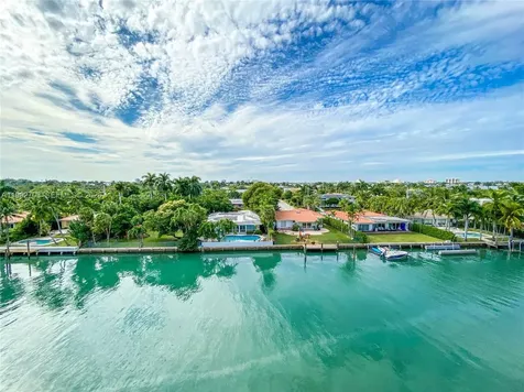 9800 W Bay Harbor Drive Bay Harbor Islands FL 33154
