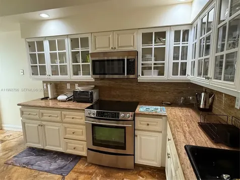 3700 Island Boulevard Aventura FL 33160