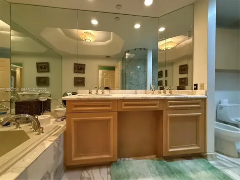 3700 Island Boulevard Aventura FL 33160