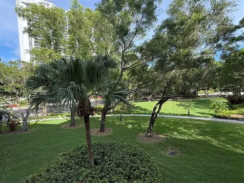 3700 Island Boulevard Aventura FL 33160