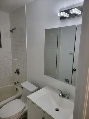 5645 Taft Street Hollywood FL 33021