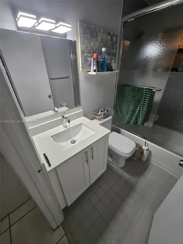5645 Taft Street Hollywood FL 33021