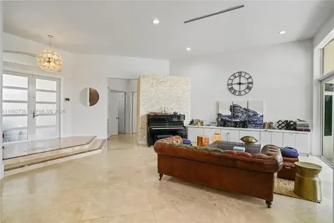 2569 Eagle Run Lane Weston FL 33327