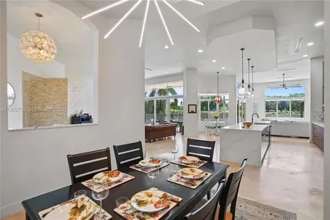 2569 Eagle Run Lane Weston FL 33327