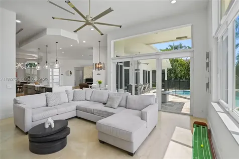 2569 Eagle Run Lane Weston FL 33327