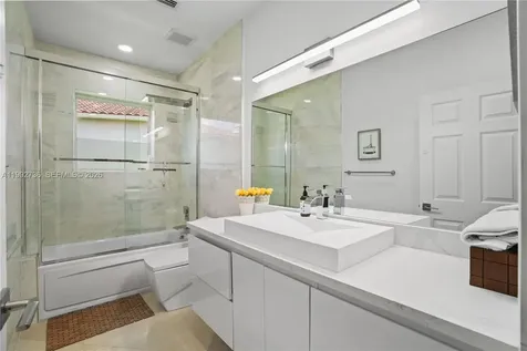 2569 Eagle Run Lane Weston FL 33327