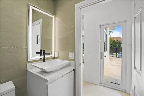 2569 Eagle Run Lane Weston FL 33327