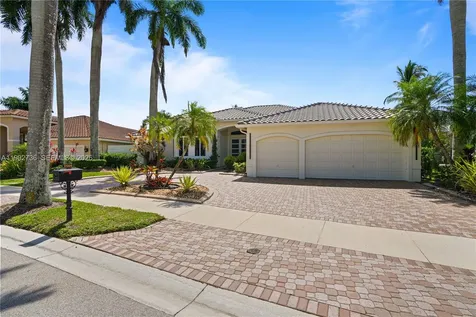 2569 Eagle Run Lane Weston FL 33327