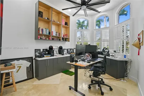 2569 Eagle Run Lane Weston FL 33327