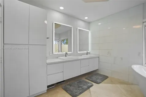 2569 Eagle Run Lane Weston FL 33327