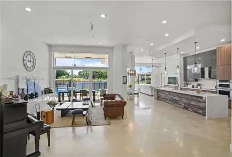 2569 Eagle Run Lane Weston FL 33327