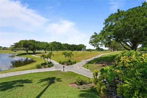 2569 Eagle Run Lane Weston FL 33327