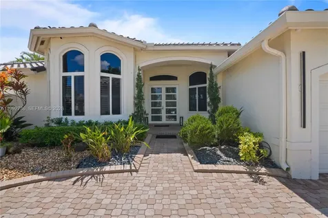 2569 Eagle Run Lane Weston FL 33327