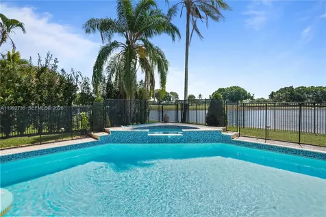 2569 Eagle Run Lane Weston FL 33327