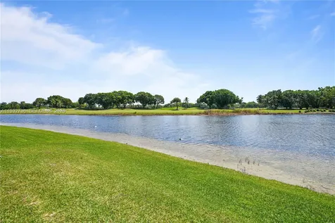 2569 Eagle Run Lane Weston FL 33327
