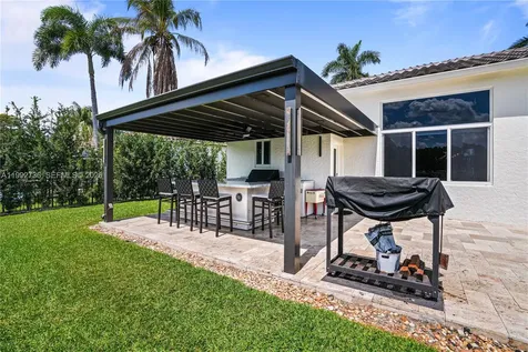 2569 Eagle Run Lane Weston FL 33327