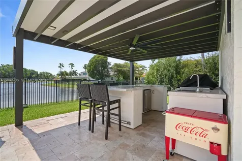 2569 Eagle Run Lane Weston FL 33327